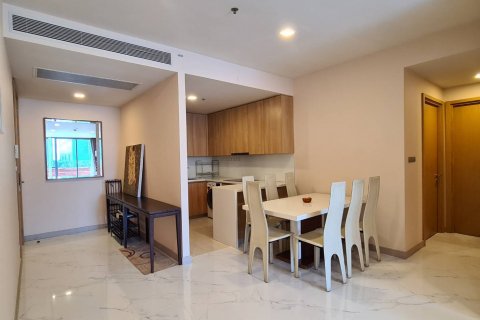 Condo in Bangkok, Thailand, 3 bedrooms  № 65933 - photo 9