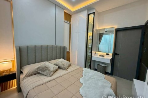 Casa de 3 dormitorios en Pattaya, Tailandia № 163949 - foto 17
