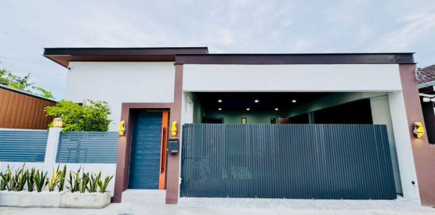 Casa de 3 dormitorios en Pattaya, Tailandia № 163949