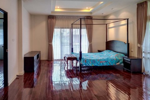 Casa de 3 dormitorios en Chiang Mai, Tailandia № 198757 - foto 19