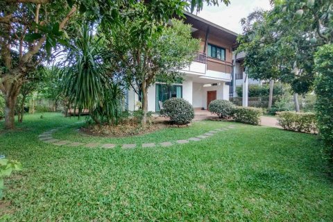 Maison à Chiang Mai, Thaïlande 3 chambres № 198757