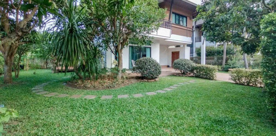Casa de 3 dormitorios en Chiang Mai, Tailandia № 198757