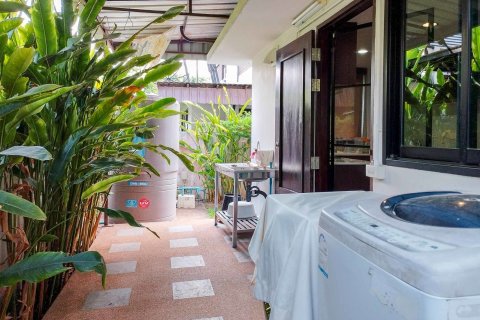 Casa de 3 dormitorios en Chiang Mai, Tailandia № 198757 - foto 15