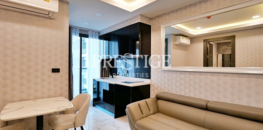 Condo in Pattaya, Thailand, 1 bedroom  № 198558