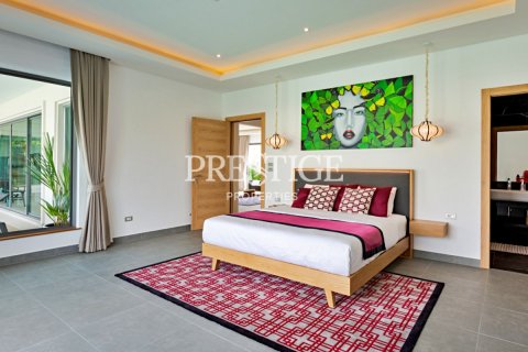 Дом в Паттайе, Таиланд с 4 спальнями № 198562 - фото 13