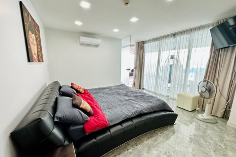 Condominio de 2 dormitorios en Pattaya, Tailandia № 68391 - foto 17