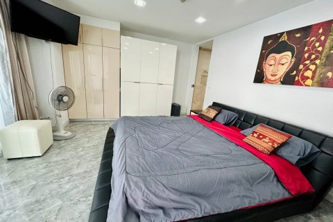 Condominio de 2 dormitorios en Pattaya, Tailandia № 68391 - foto 19