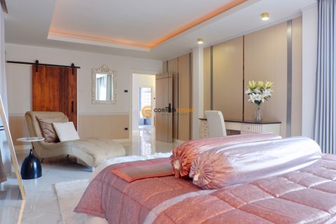 Estudio en Pattaya, Tailandia № 178924 - foto 23