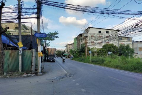 Terreno 1600 m2 en Bang Khun Thian, Bangkok, Tailandia № 171043