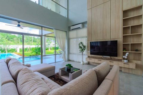 Chalet de 4 dormitorios en Hua Hin, Tailandia № 144262 - foto 8