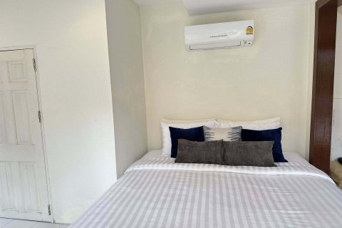 Casa de 4 dormitorios en Pattaya, Tailandia № 145420 - foto 18