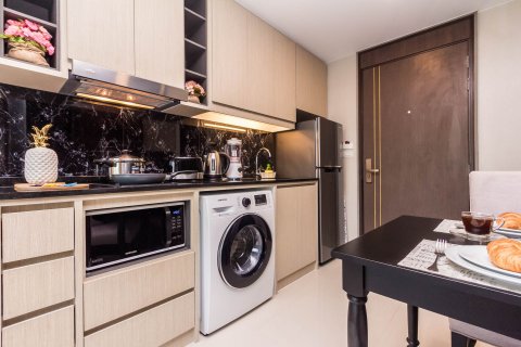 Estudio en el condominio en Phuket, Tailandia № 136489 - foto 4