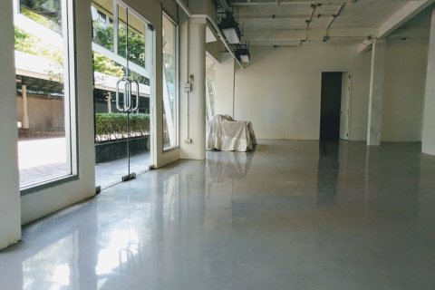 Gewerbeimmobilie in Bangkok, Thailand 124.5 m2 № 200665