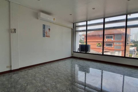Gewerbeimmobilie in Watthana, Bangkok, Thailand 300 m2 № 200659 - Foto 10