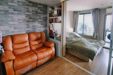 Condo in Thonburi, Bangkok, Thailand, 1 bedroom  № 208767