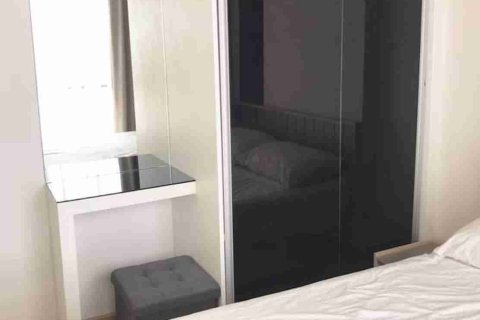 Condominio de 1 dormitorio en Bangkok, Tailandia № 208765 - foto 4