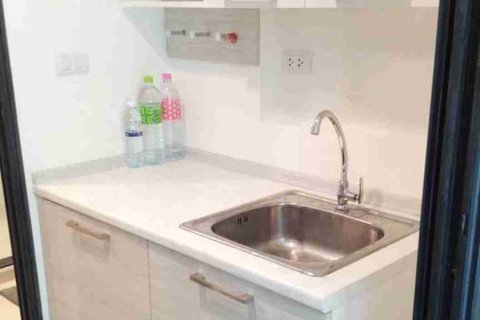 Condominio de 1 dormitorio en Bangkok, Tailandia № 208761 - foto 5