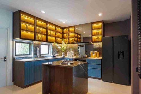 Casa de 3 dormitorios en Bangkok, Tailandia № 183969 - foto 15