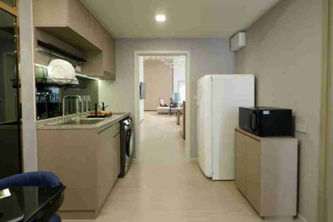 Condominio de 2 dormitorios en Thonburi, Bangkok, Tailandia № 183968 - foto 8