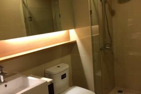 Condominio de 1 dormitorio en Bangkok, Tailandia № 66702 - foto 9