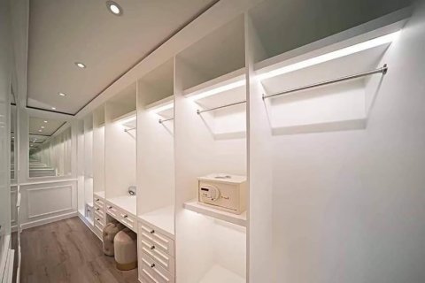 Condominio de 3 dormitorios en Bangkok, Tailandia № 143216 - foto 13