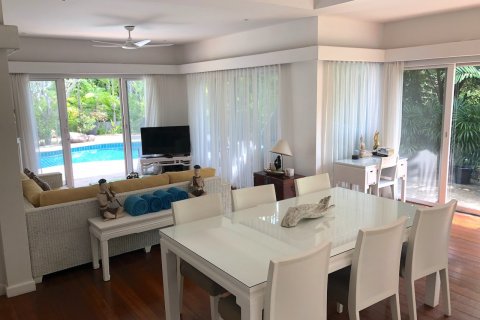 Casa de 3 dormitorios en Ko Samui, Tailandia № 66089 - foto 9