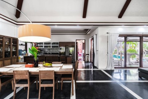 Chalet de 4 dormitorios en Phuket, Tailandia № 155445 - foto 7