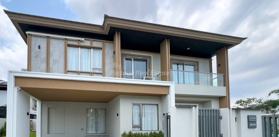 House in Bang Lamung, Thailand 4 bedrooms № 171465