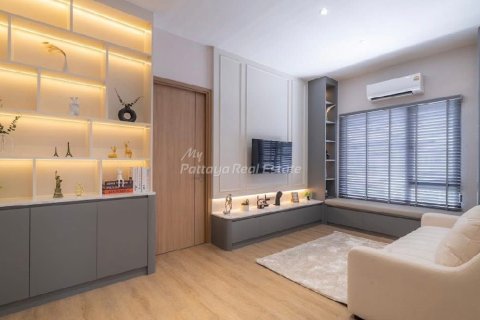 House in Bang Lamung, Thailand 4 bedrooms № 171465 - photo 21