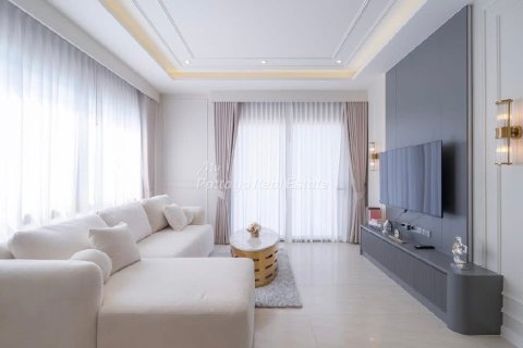House in Bang Lamung, Thailand 4 bedrooms № 171465 - photo 7