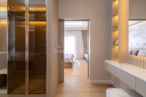 House in Bang Lamung, Thailand 4 bedrooms № 171465 - photo 24