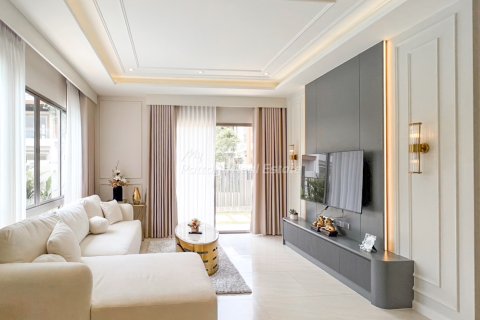 House in Bang Lamung, Thailand 4 bedrooms № 171465 - photo 8
