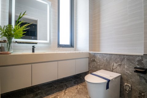 House in Bang Lamung, Thailand 4 bedrooms № 171460 - photo 15