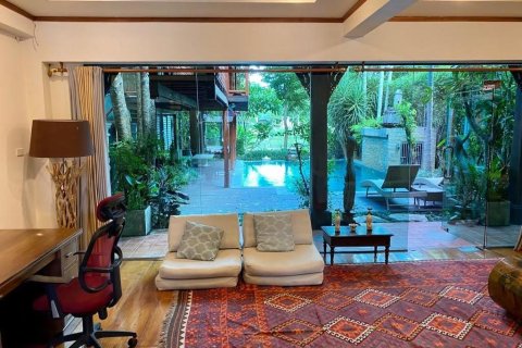 Chalet de 3 dormitorios en Chiang Mai, Tailandia № 160007 - foto 14