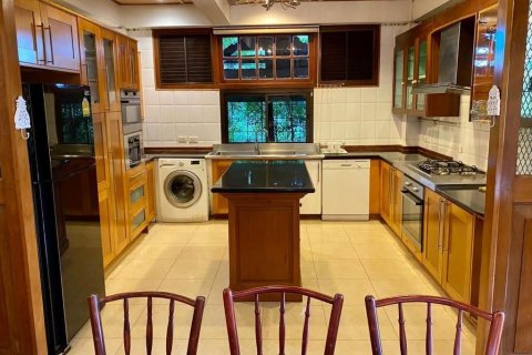 Chalet de 3 dormitorios en Chiang Mai, Tailandia № 160007 - foto 13