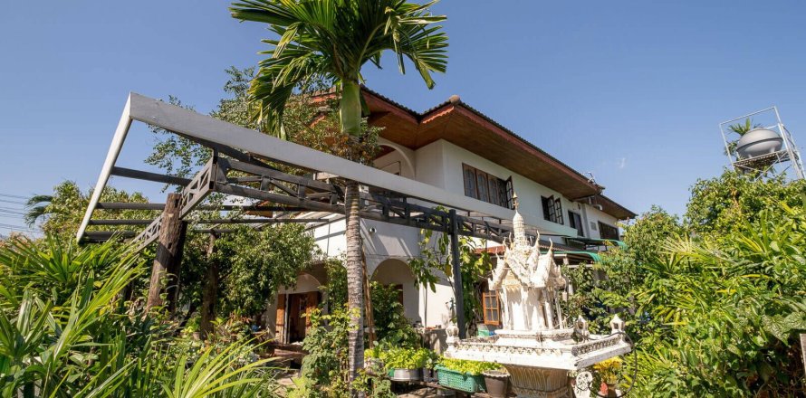 Haus in Chiang Mai, Thailand 5 Schlafzimmer № 160003