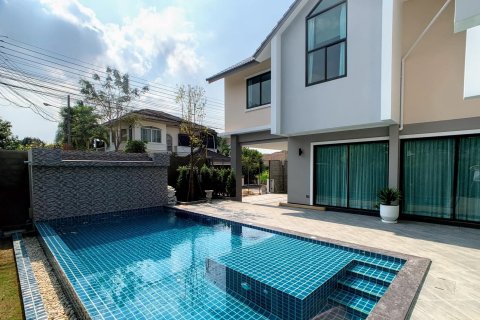 Chalet de 6 dormitorios en Chiang Mai, Tailandia № 160005 - foto 2