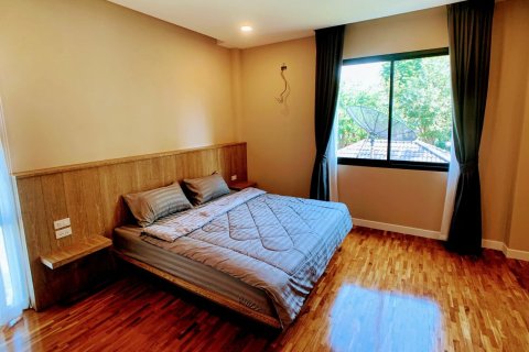Chalet de 6 dormitorios en Chiang Mai, Tailandia № 160005 - foto 15