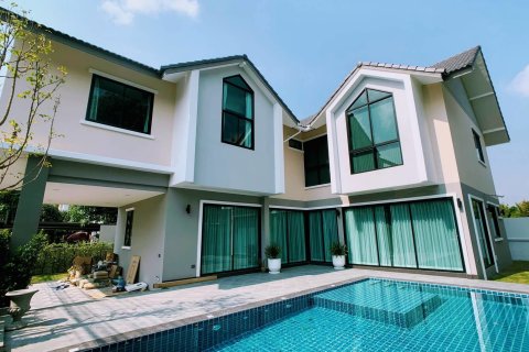 Villa in Chiang Mai, Thailand 6 Schlafzimmer № 160005