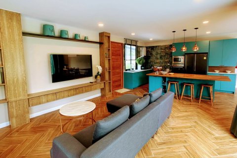 Chalet de 6 dormitorios en Chiang Mai, Tailandia № 160005 - foto 3