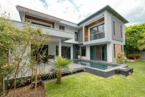 Chalet de 3 dormitorios en Chiang Mai, Tailandia № 160004