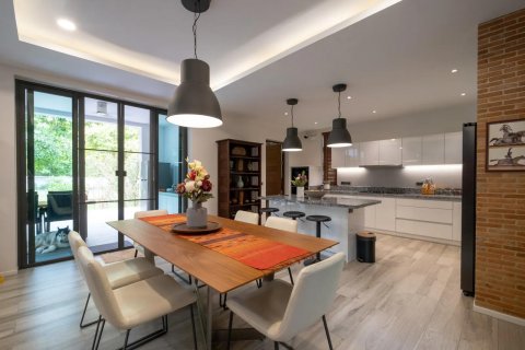 Chalet de 3 dormitorios en Chiang Mai, Tailandia № 160004 - foto 13