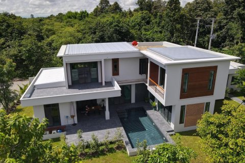 Chalet de 3 dormitorios en Chiang Mai, Tailandia № 160004 - foto 2