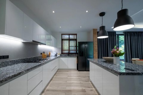 Chalet de 3 dormitorios en Chiang Mai, Tailandia № 160004 - foto 16