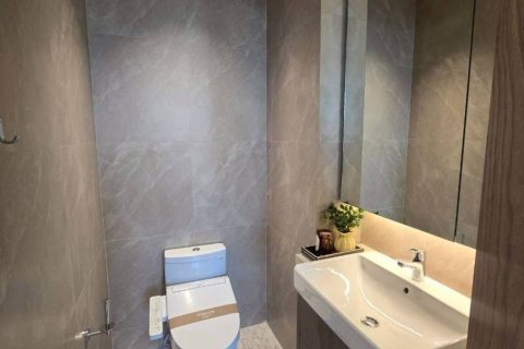 Condominio de 3 dormitorios en Khlong Toei, Bangkok, Tailandia № 172684 - foto 10