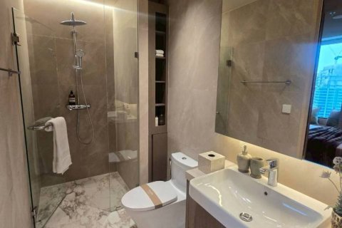 Condominio de 2 dormitorios en Khlong Toei, Bangkok, Tailandia № 172688 - foto 10