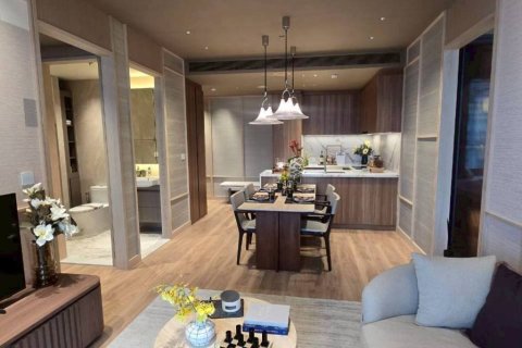 Condominio de 2 dormitorios en Khlong Toei, Bangkok, Tailandia № 172687 - foto 7