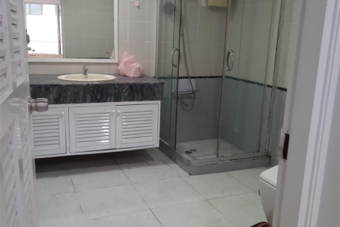 Condominio de 2 dormitorios en Bangkok, Tailandia № 187400 - foto 9