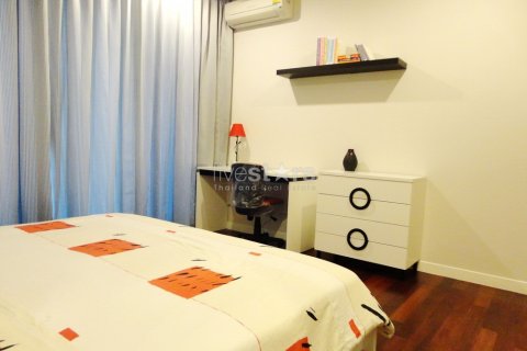 Condo in Bangkok, Thailand, 1 bedroom № 67150 - photo 5