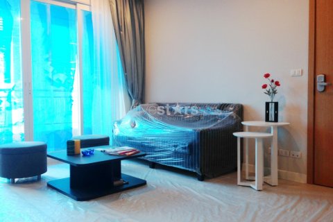 Condo in Bangkok, Thailand, 1 bedroom № 67150 - photo 2